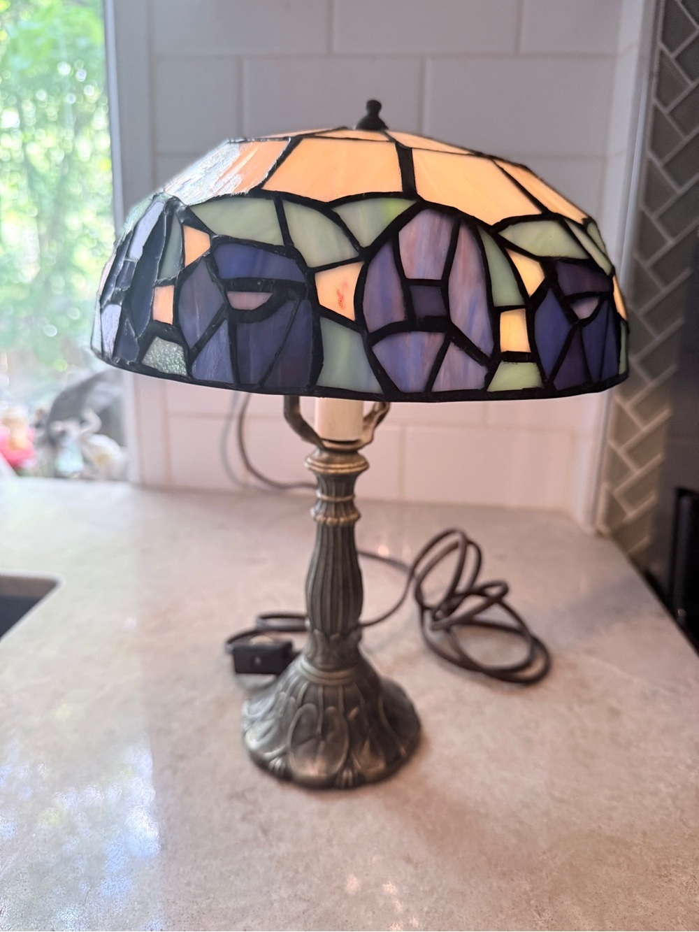 Vintage Leaded Stained Glass Tiffany Accent Table Lamp 11”